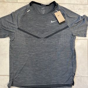 Nike Running Dry-FitADV Mens Large Shirt